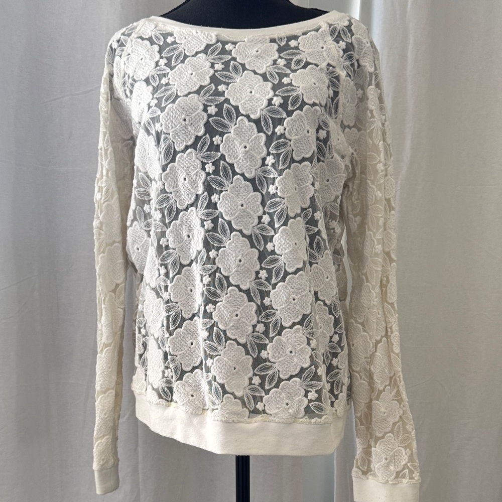 Elegant White Lace Floral Top